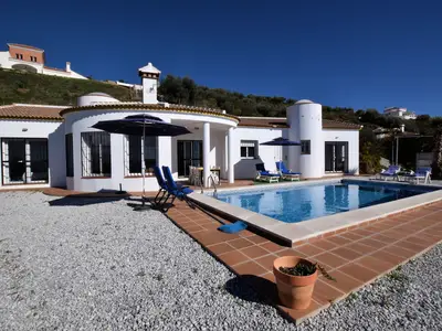 PoolOfHouse