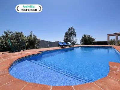 PoolOfHouse