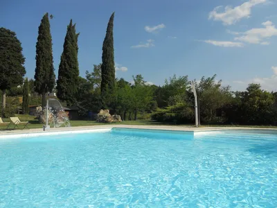 PoolOfHouse