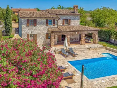 Villa für 6 Personen (160 m²) in Baderna 2/10