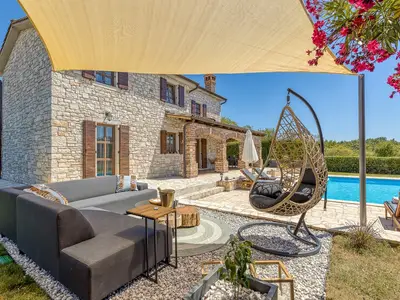 Villa für 6 Personen (160 m²) in Baderna 1/10