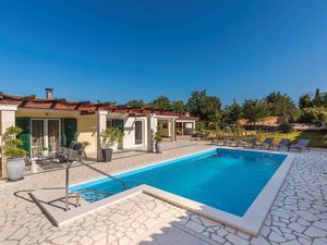 23954775-Villa-6-Baderna-300x225-4