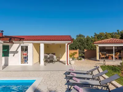 Villa für 6 Personen (140 m²) in Baderna 8/10