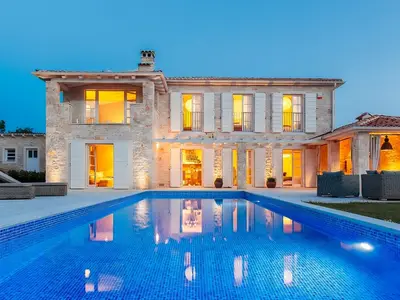Villa für 8 Personen (200 m²) in Baderna 1/10
