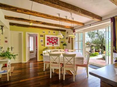 DiningRoom
