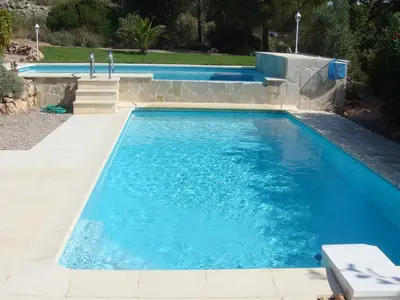 PoolOfHouse