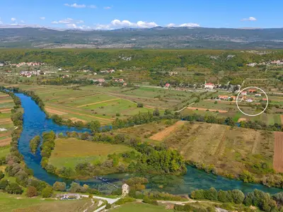 Markierte Lage der Villa Providenca