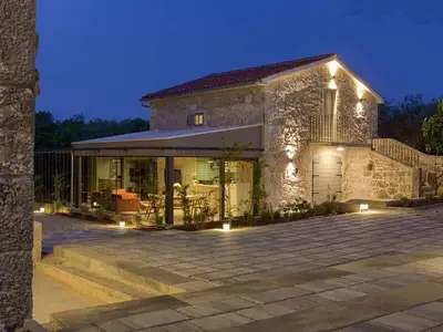 Villa für 6 Personen (120 m²) in Bajčići 1/10