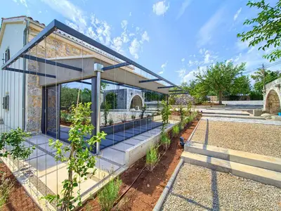 Villa für 6 Personen (120 m²) in Bajčići 4/10