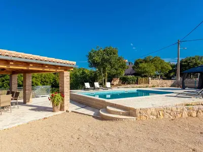 Villa für 8 Personen (160 m²) in Bajčići 4/10