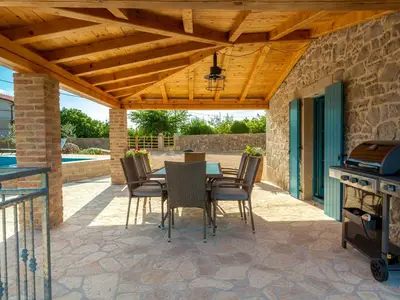 Villa für 8 Personen (160 m²) in Bajčići 8/10