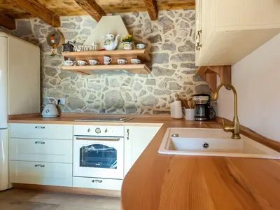 Villa für 8 Personen (160 m²) in Bajčići 7/10