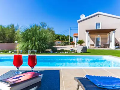 Villa für 6 Personen (90 m²) in Bajčići 2/10