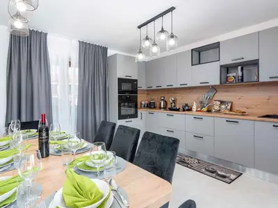 Villa für 8 Personen (280 m²) in Baldaši 9/10