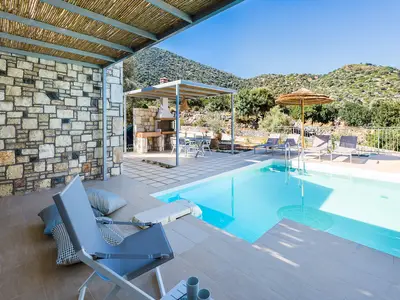 PoolOfHouse