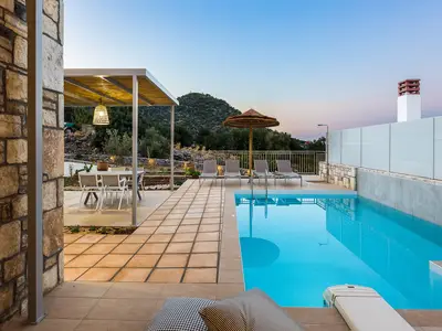PoolOfHouse