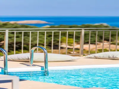 PoolOfHouse