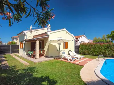 Villa für 6 Personen (80 m²) in Banjole 1/10