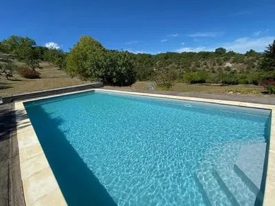 PoolOfHouse