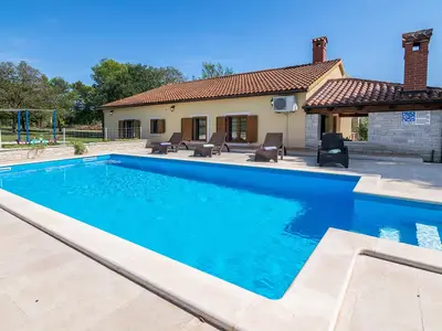 Villa für 8 Personen (120 m²) in Barban 1/10