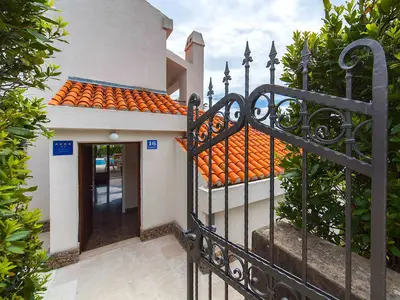 Villa für 8 Personen (290 m²) in Baška Voda 4/10