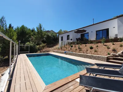 PoolOfHouse