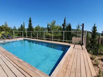 PoolOfHouse