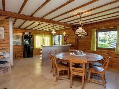 DiningRoom