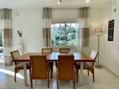 DiningRoom