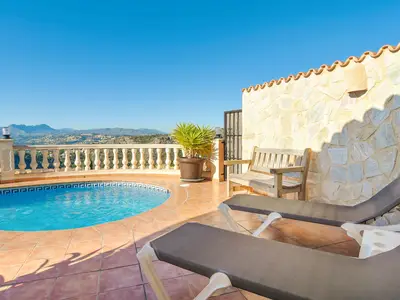 PoolOfHouse