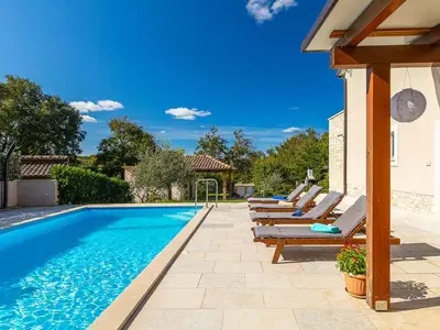 Villa für 6 Personen (155 m²) in Pazin 1/10