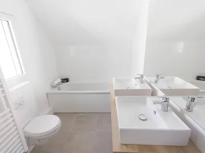 BathRoom BathRoom
