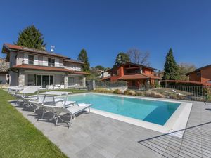 Villa für 6 Personen (150 m&sup2;) in Besozzo