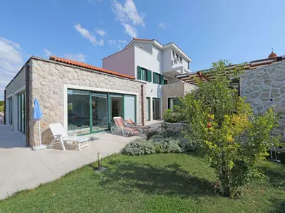 Villa für 10 Personen (350 m²) in Betina 5/10