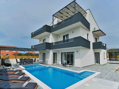 Villa für 8 Personen (240 m²) in Bibinje 6/10