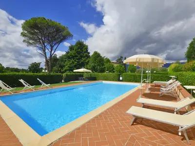 Villa für 10 Personen (280 m²) in Bientina 9/10