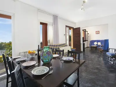 DiningRoom DiningRoom