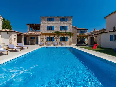 Villa für 20 Personen (500 m²) in Bokordići 2/10