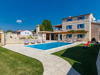 Villa für 20 Personen (500 m²) in Bokordići 3/10