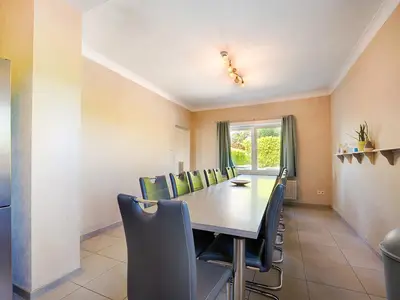DiningRoom