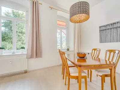 DiningRoom