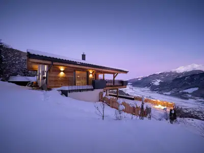 Außenseite Ferienhaus [Winter]