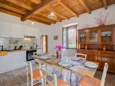 Küche und Essbereich