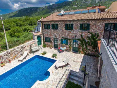 Villa für 14 Personen (330 m²) in Bribir 4/10