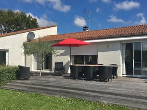 21863001-Villa-8-Brives-sur-Charente-300x225-1