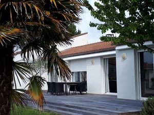 21863001-Villa-8-Brives-sur-Charente-300x225-2