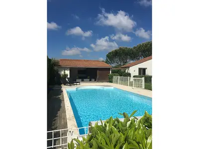 PoolOfHouse