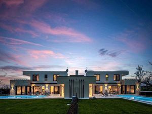 Villa für 20 Personen (460 m²) in Brtonigla