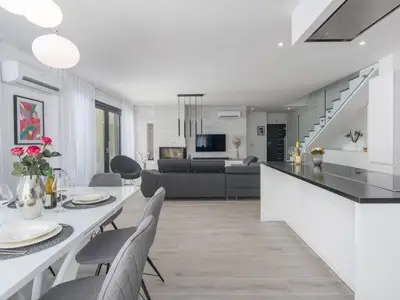 Villa für 6 Personen (200 m²) in Brtonigla 3/10