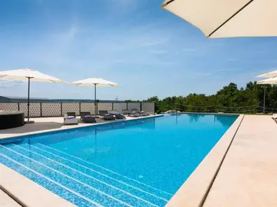 Villa für 14 Personen (750 m²) in Brtonigla 7/10